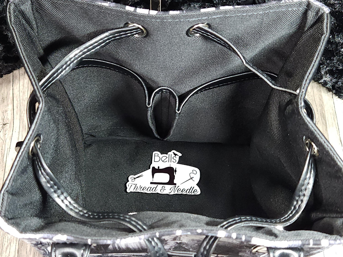 Witchy black cat purse, Handmade Gothic drawstring bag, Black cat one of a kind purse, Spooky shoulder bag, Goth bucket bag, Creepy gift