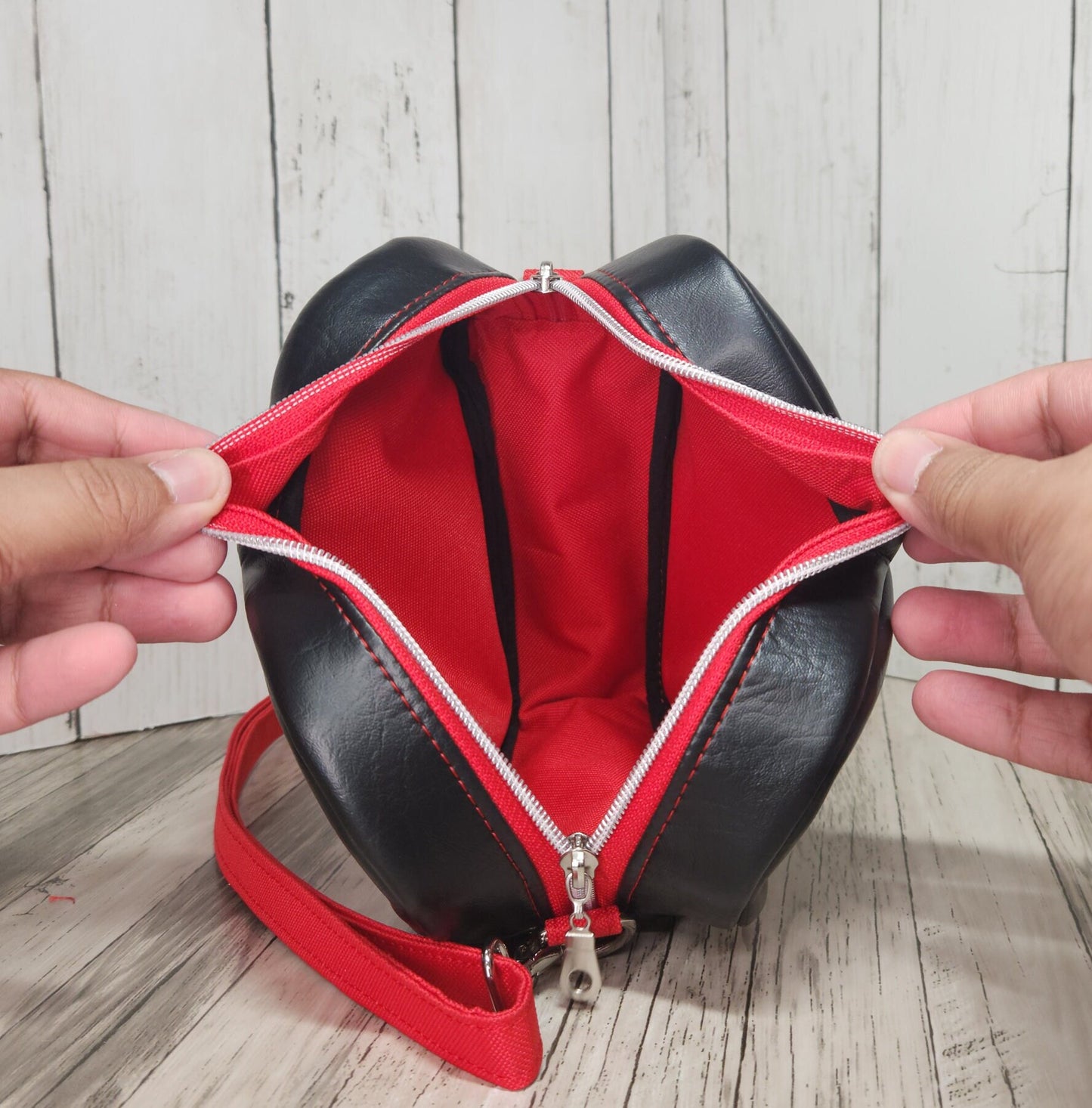Batty sweethearts purse, handmade heart-shaped bag, lil heartbreaker crossbody bag, Gothic heart purse, Bats, Embroidered bag.
